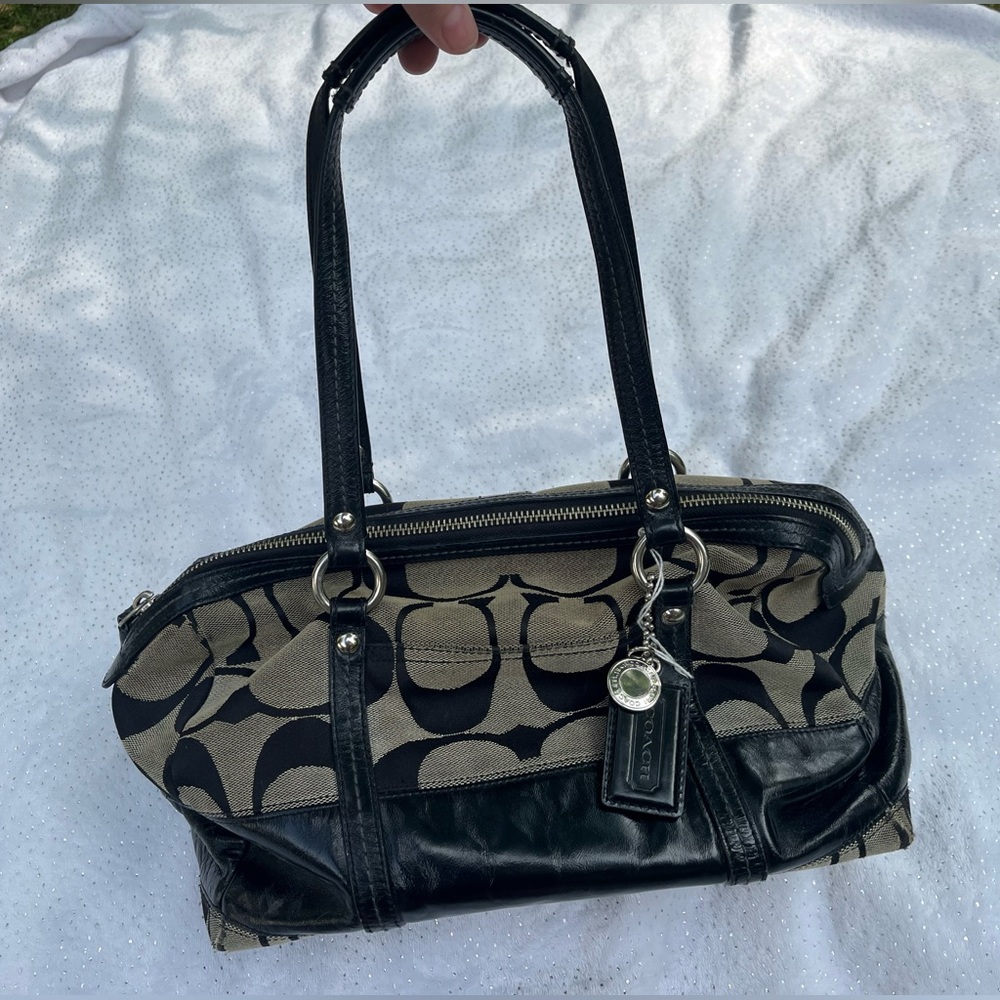 Coach Signature Jacquard Shoulder Bag 2008 💖